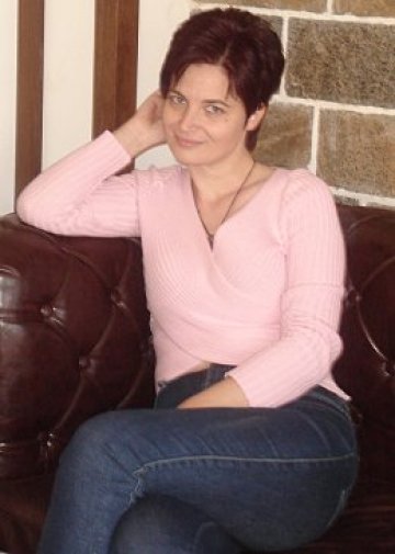  Невена Вълкова, гр. Пловдив. Снимка: Аvon