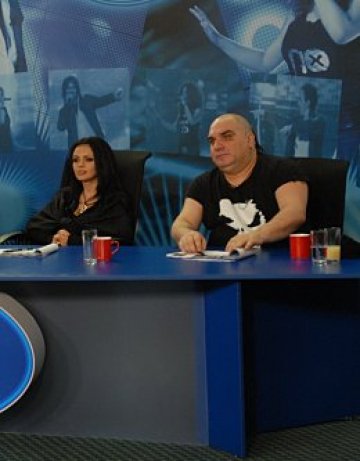 Новият тандем в журито - дребната Мария, фолк-певица, и внушителния Фънки, заклет рокаджия. Снимка; bTV