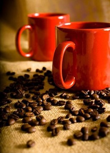 Кофеинът в кафето ще се окаже неподозирано добър приятел на кожата ни. Снимка: sxc