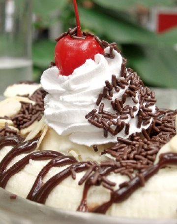 Шоколадовите пръчици също са красива и вкусна декорация. Снимка:sxc