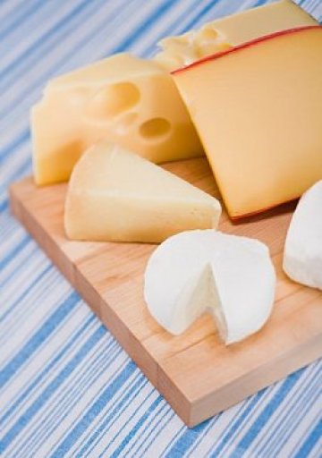 Хората с кръвна група В могат да хапват сиренце. Чудесно, нали? Снимка: sxc