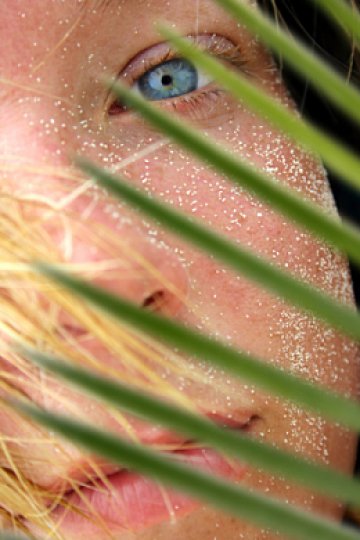 Връщането към природата някои го разбират съвсем буквално...Снимка: Dreamstime