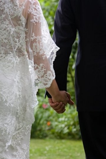 Изберете роклята така, че да отговаря на същността ви. Снимка: Tialoto.bg