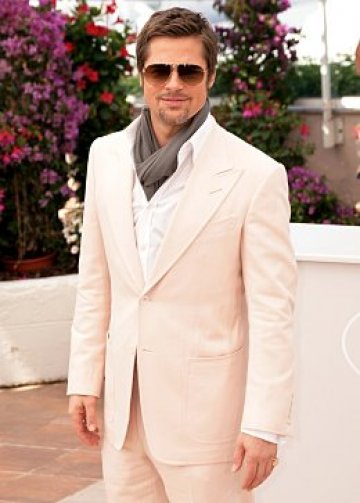 Брад дефилира сам на Кроазет в Кан, но Анджи вече е там. Снимка: GettyImages/Guliver