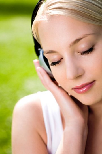 Затворете очи за момент, послушайте музика и си починете изцяло. Снимка: Dreamstime