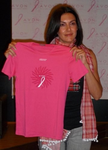 Диана Любенова ще ни напомня за профилактичните прегледи. Снимка: Avon