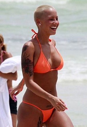 Амбър Роуз няма никакви задръжки. Повече - в Галерията. Снимки: AMY, CB, DM