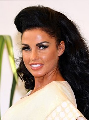 Кейти Прайс е силно обичана, но не знаем докога ще продължи това. Снимка: GettyImages/Guliver