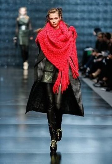 Плетени , провокативни и отново модерни. Снимки: Style/Fashionsing