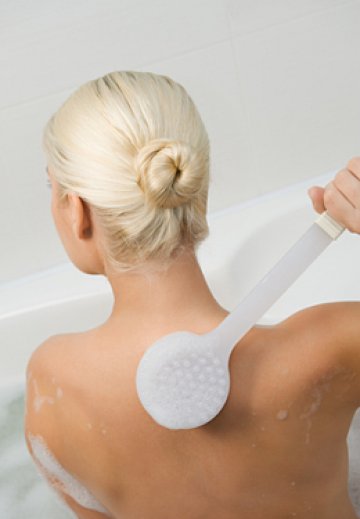 Не прекалявайте с търкането, вредно е за здравето. Снимка: Dreamstime