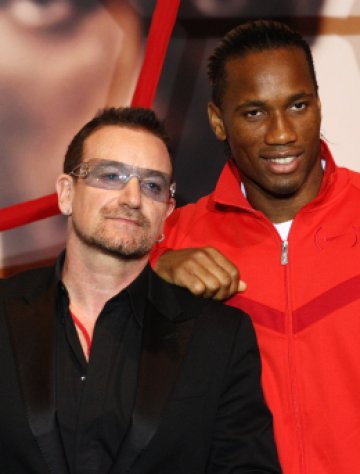 Боно и Дидие за благотворителност. Снимка: Gettyimages/Guliver