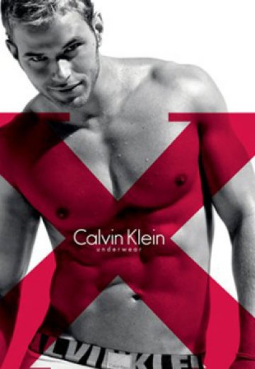 Келън Лутц по Х. Снимка: CK