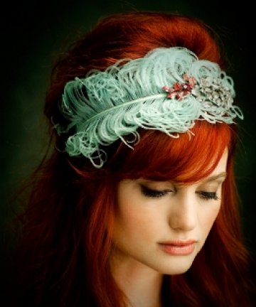 Червено и тюркоазено - идеална комбинация не само за дома. Снимки: Fashion