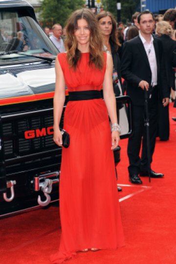 Джесика в червено на премиера. Класика. Снимка: Gettyimages/Guliver