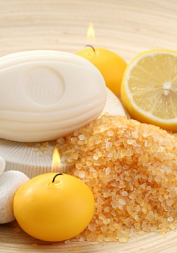 Освежете тялото със захар и лимон. Снимка: Dreamstime