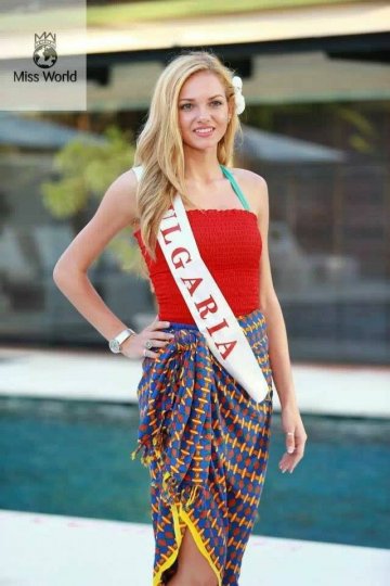 Нанси Карабойчева по бански, Снимка: !no frame media