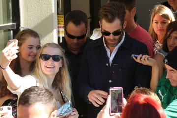 Крис на излизане от съда; Снимка: Getty Images