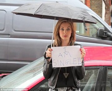 Емили Хартридж, Снимка: Youtube