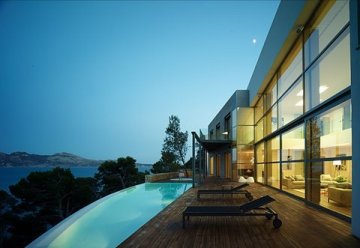 Снимка: luxist