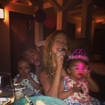 Марая, Ник и децата им; Снимка: Instagram