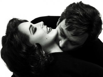 Линдзи в образа на Елизабет Тейлър. Снимка; Larry A. Thompson Productions