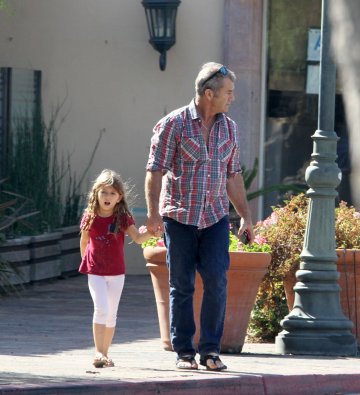 Снимка; Spalsh News