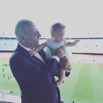 Снимки: Facebook