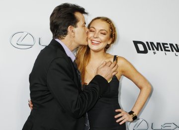 Линдзи с Чарли Шийн; Снимка: Reuters