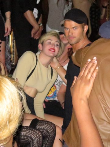 Майли и Келън; Снимка: Splash News