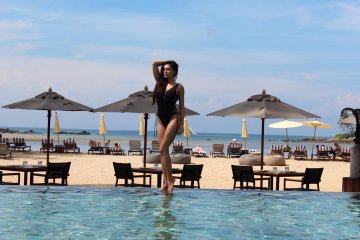 Снимки: Facebook