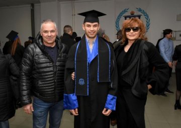 Снимки: Facebook