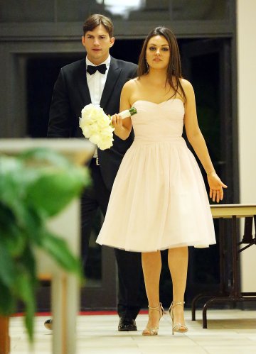 Аштън и Мила; Снимка: Splash News