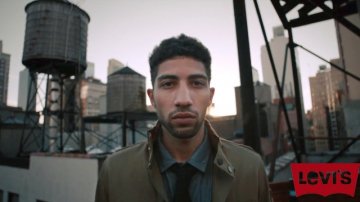 Рафаел в кадър от кампания на Levi's; Снимка: rafaelvalentino.com 