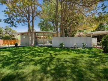 Снимка: MileHiModern