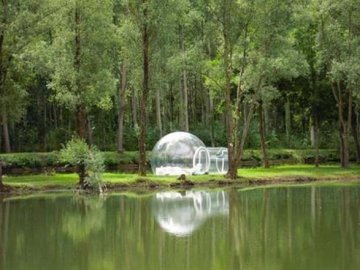 Снимка: Crystal Bubble Portable Home