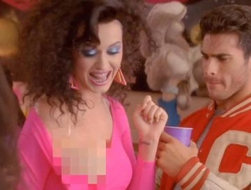 Снимка: Last Friday Night