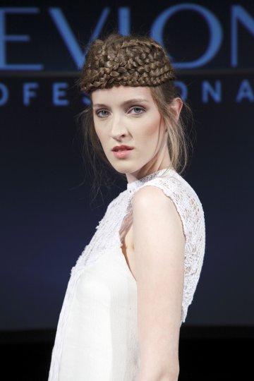 Модел от колекцията Yes, I Do! Снимка: Revlon