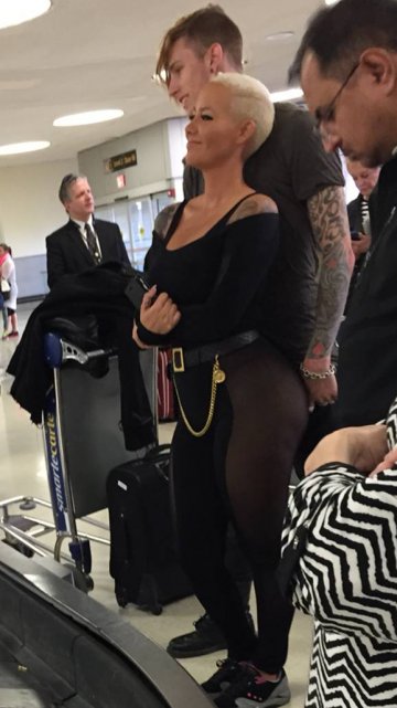 Амбър и Машин Гън; Снимка: Splash News