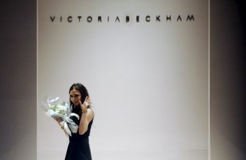 Виктория ще проектира роклята на добрата си приятелка. Снимка: Reuters