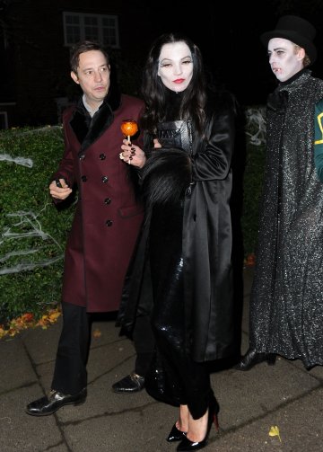 Кейт и Джейми като семейство Адамс,Снимка: Splash news