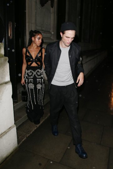Робърт и FKA twigs; Снимка: Splash News
