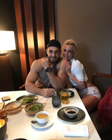 Снимка: Facebook