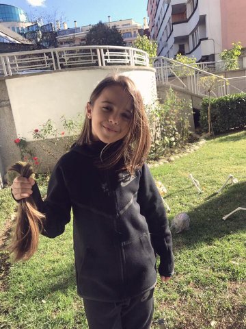 Снимки: Facebook