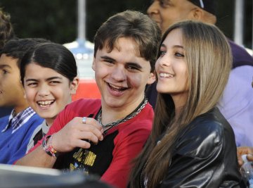 Парис и Принс; Снимка: Reuters 