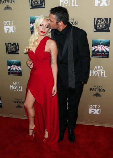 Снимка; Splash News