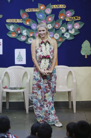 Парис се оказа истинска светица. Снимка: Reuters