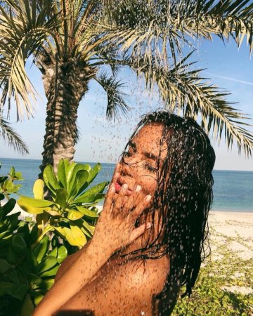 Снимки: Instagram