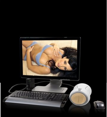 Снимка: Roxxxy