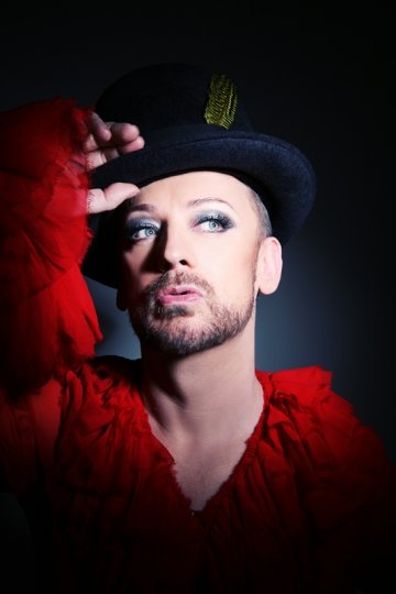 Бой Джордж.