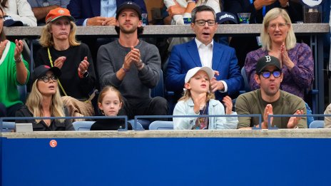 Емили Блънт и Джон Кразински направиха рядка поява с двете си деца (ГАЛЕРИЯ)